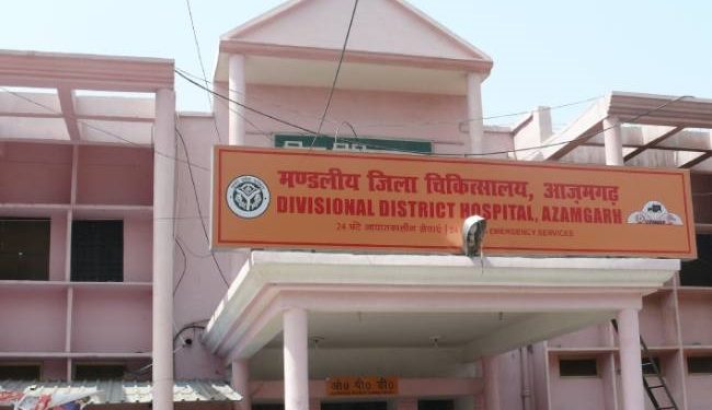 आजमगढ़ :- जिला चिकित्सालय में लापरवाही को लेकर बवाल मामला सुलझाने गए कोतवाल से भी उलझे चिकत्सक