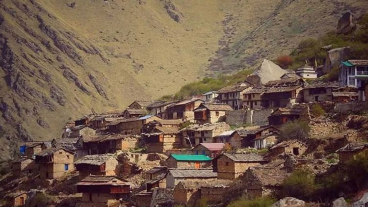 उत्तराखंड – द्रोणागिरी स्थित सुमेर पर्वत जहा से हनुमान जी ने संजीवनी बूटी की खोज की थी