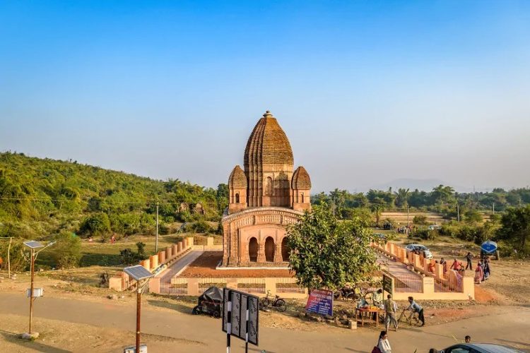 बरसात के मौसम में  घूमिये गढ़ पंचकोट पश्चिम बंगाल