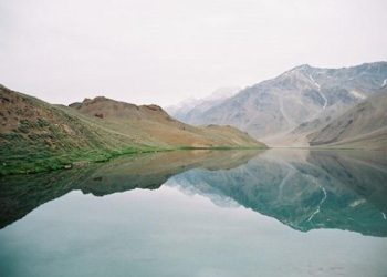 चंद्रताल झील :- चाँद सी चमकती झील का सफर
