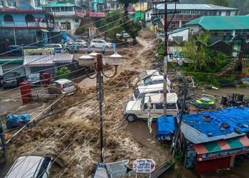 उत्तराखंड में बदल फटने एव  बारिश से तबाही